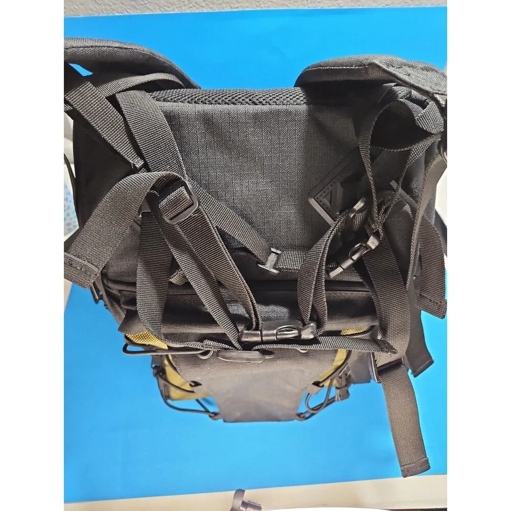Canon 200EG Deluxe Backpack Camera Bag Olive Green & Black